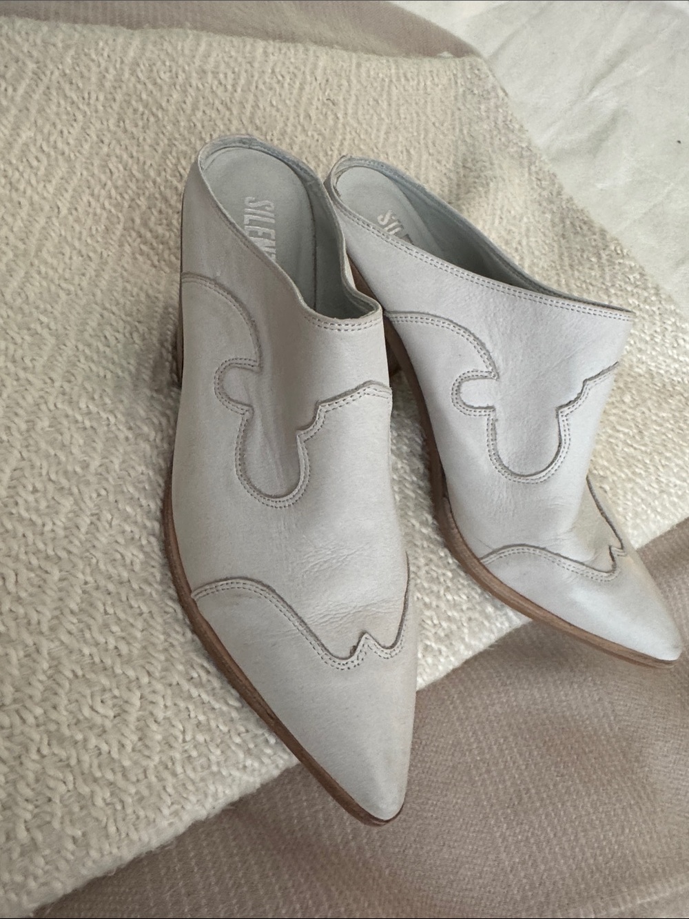 Pointed Western Mule in Light Gray by Sincerely
